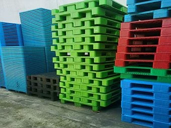 Où puis-je acheter des palettes en plastique ?